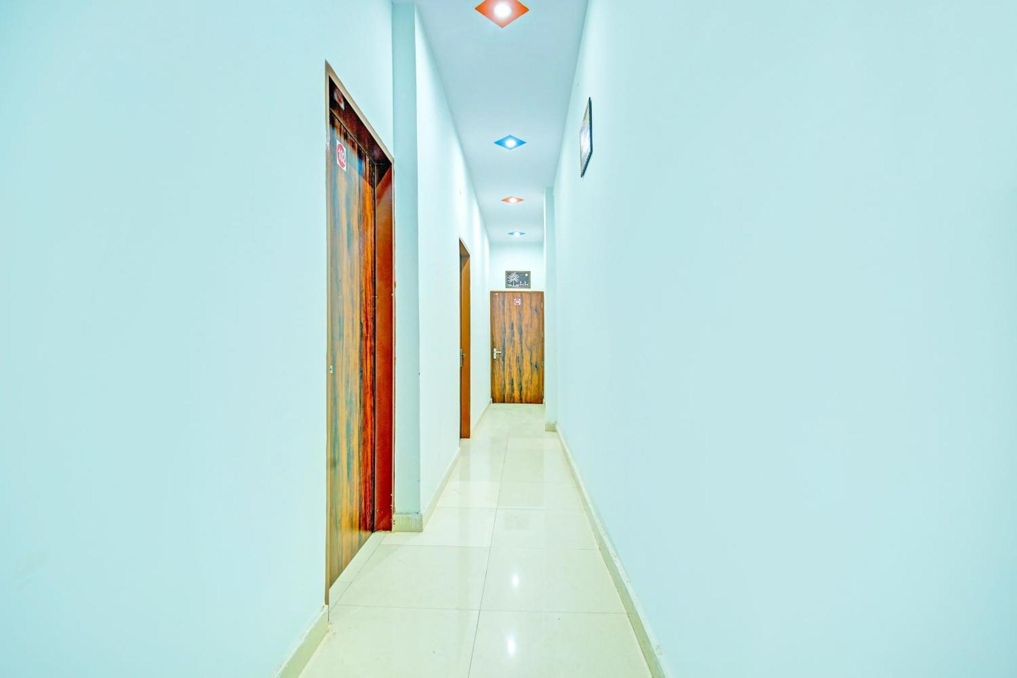 Super Hotel O Sirsa Hotel & Guest House Exterior photo