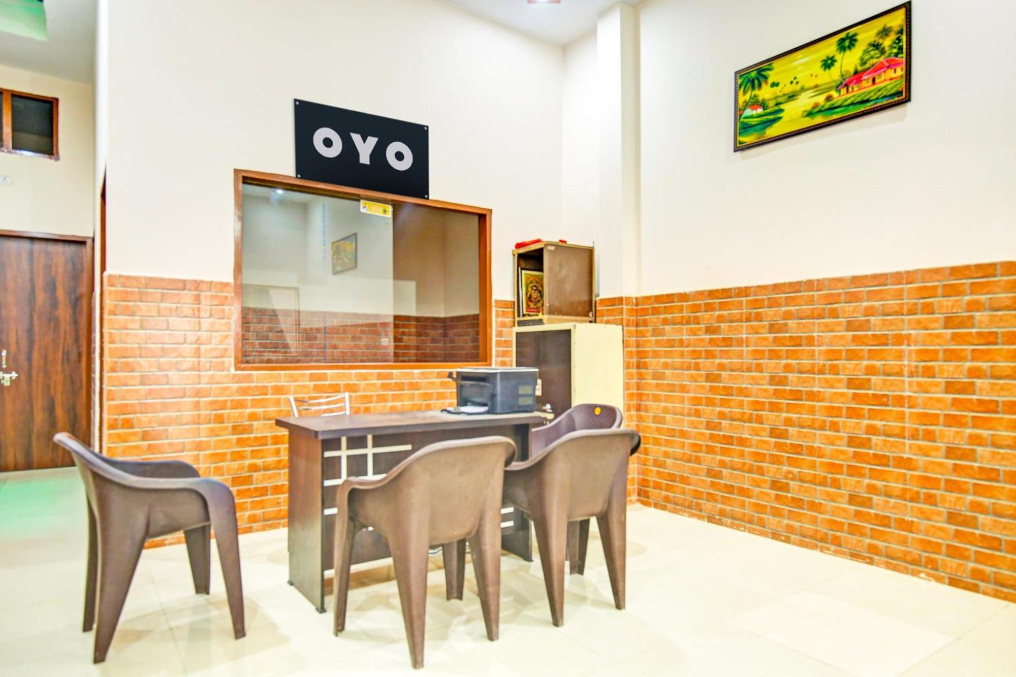 Super Hotel O Sirsa Hotel & Guest House Exterior photo