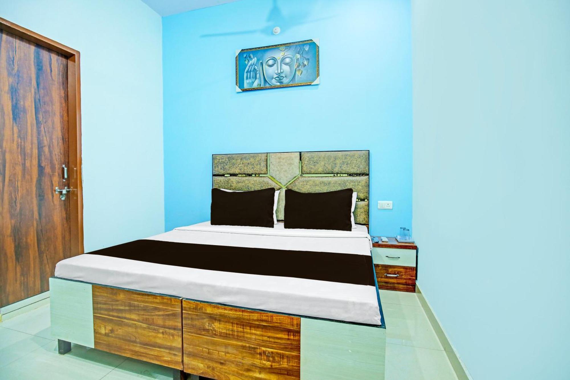 Super Hotel O Sirsa Hotel & Guest House Exterior photo
