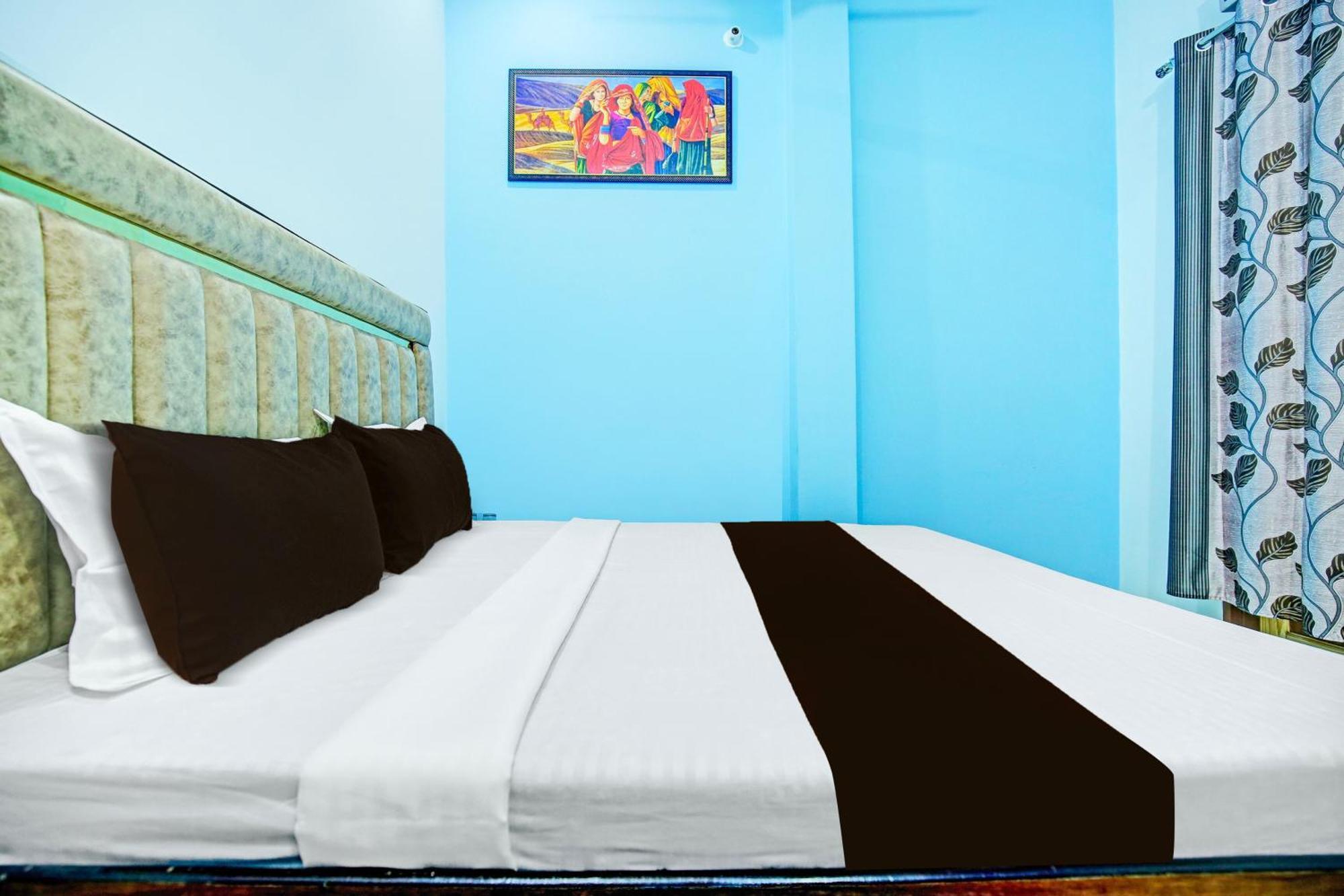 Super Hotel O Sirsa Hotel & Guest House Exterior photo